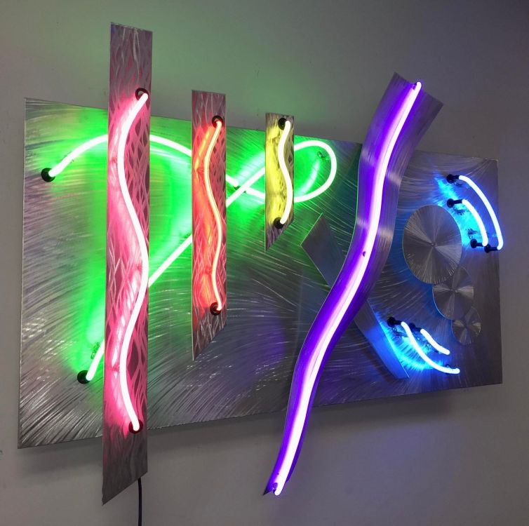 Neon, lights, glow, vibrant, colors, art, neon art, electric, pop, bright, illuminated, glowing, sign, modern, design, glowing art, art installation, light installation, visual art